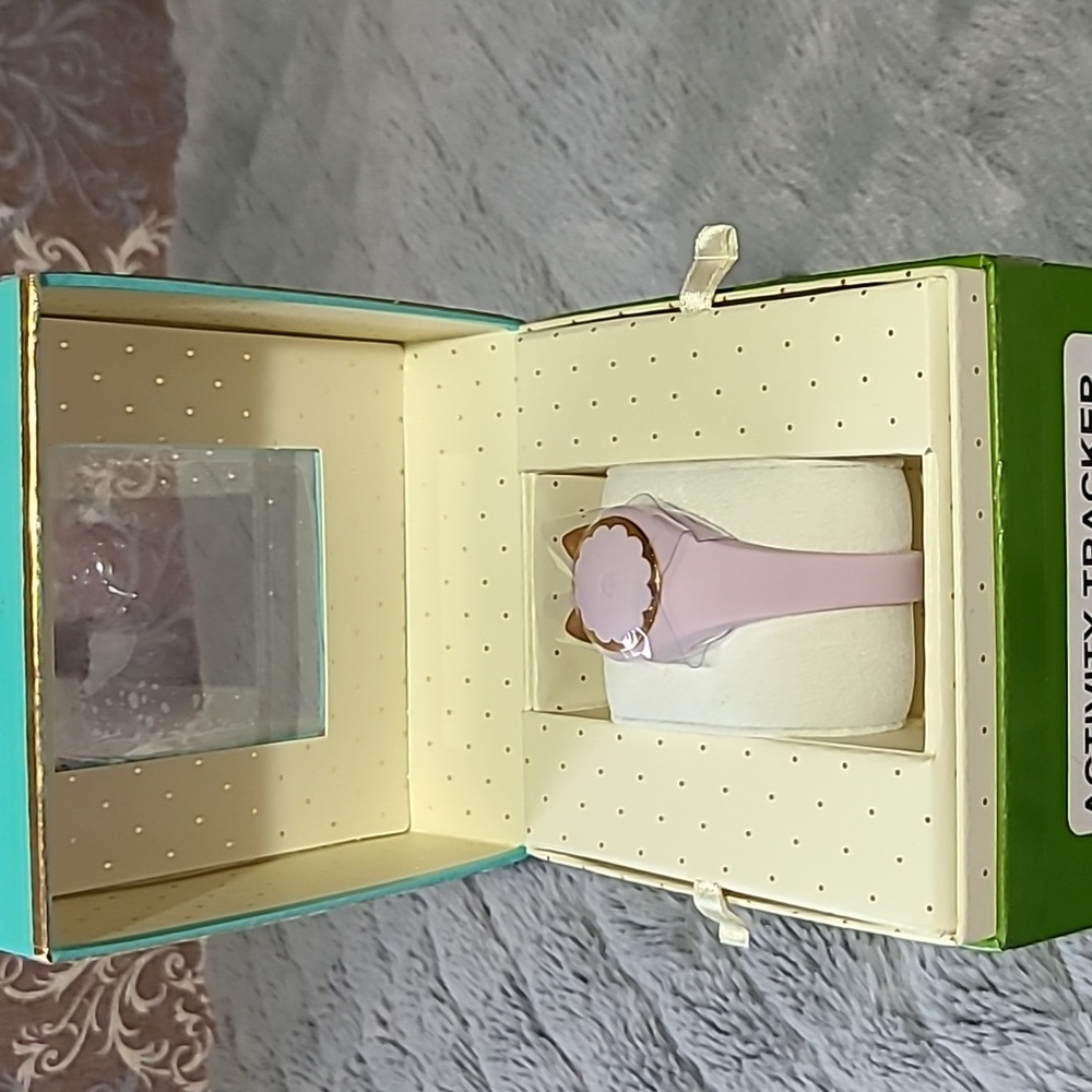 Kate Spade activity tracker - Picture 5 of 9
